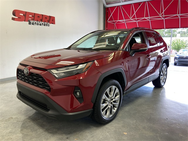 2023 Toyota RAV4 XLE Premium photo 13