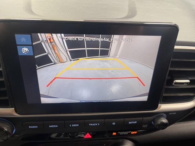 2026 Hyundai Venue SE photo 13