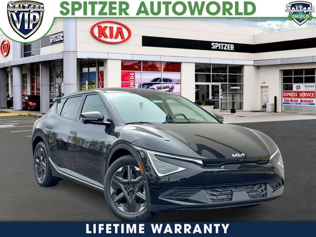 2025 Kia EV6 Light L/R's photo