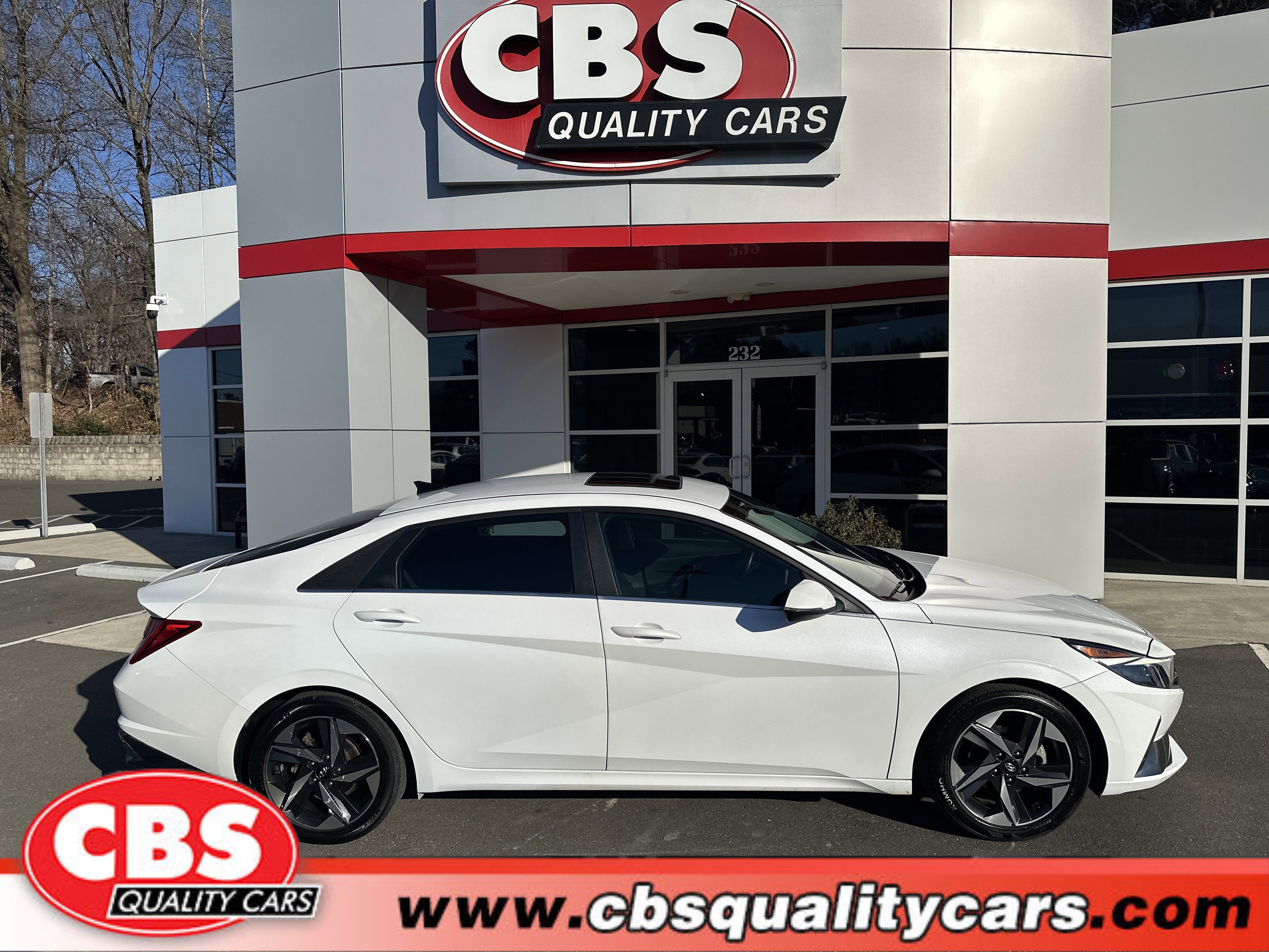 2021 Hyundai Elantra SEL's photo