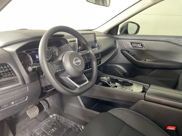 2024 Nissan Rogue S photo 16