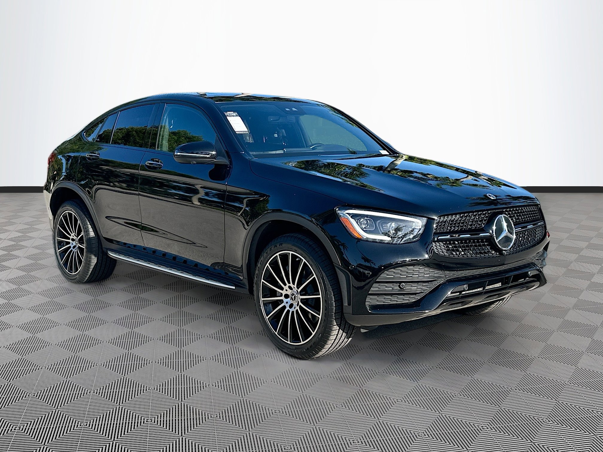 2022 Mercedes-Benz GLC Coupe GLC300's photo