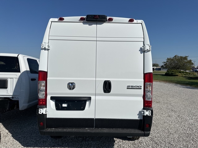 2026 Ram ProMaster 2500 photo 3
