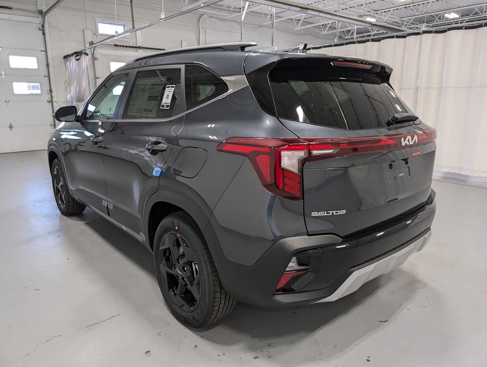 2026 Kia Seltos EX photo 9