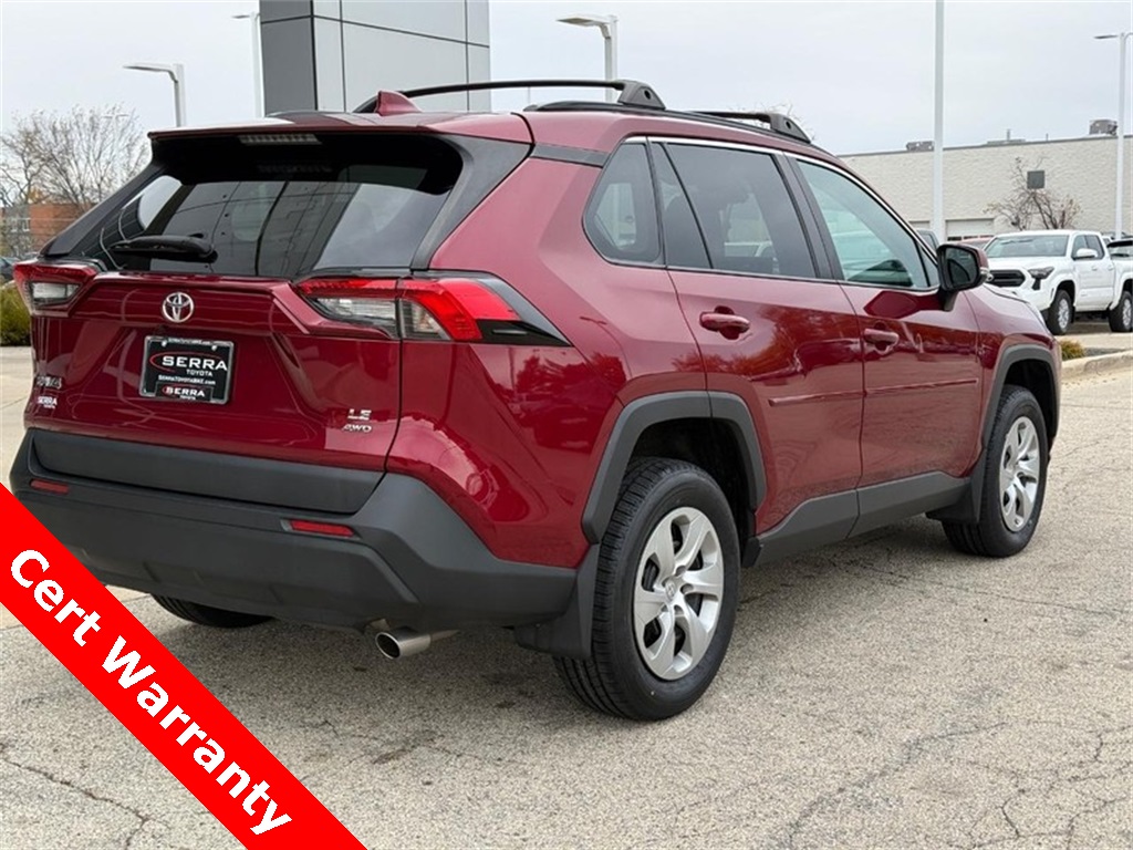 2021 Toyota RAV4 LE photo 2