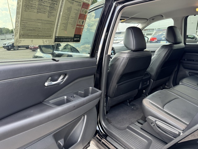 2024 Nissan Pathfinder SL photo 27