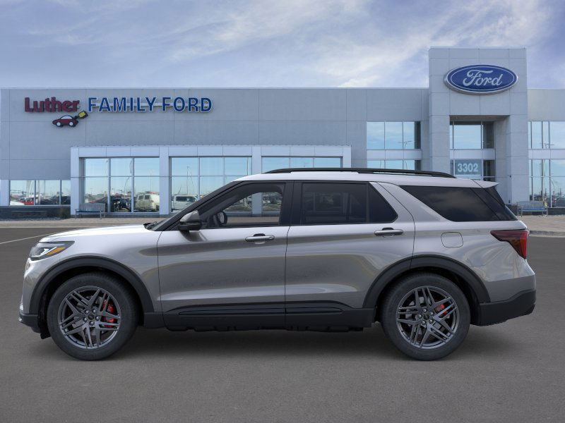 2025 Ford Explorer ST photo 24