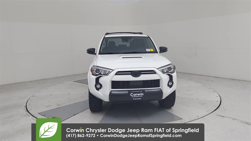 2021 Toyota 4Runner Venture Special Edition photo 3