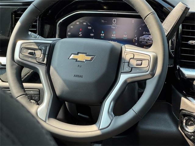 2025 Chevrolet Silverado 1500 LT photo 8