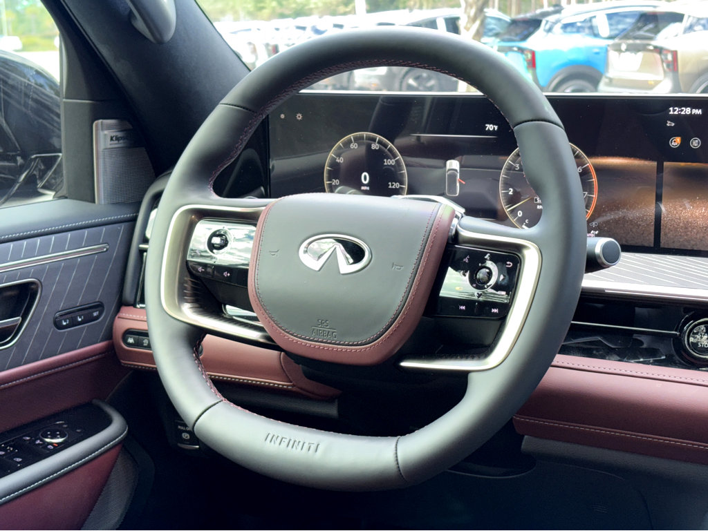2026 Infiniti QX80 photo 18