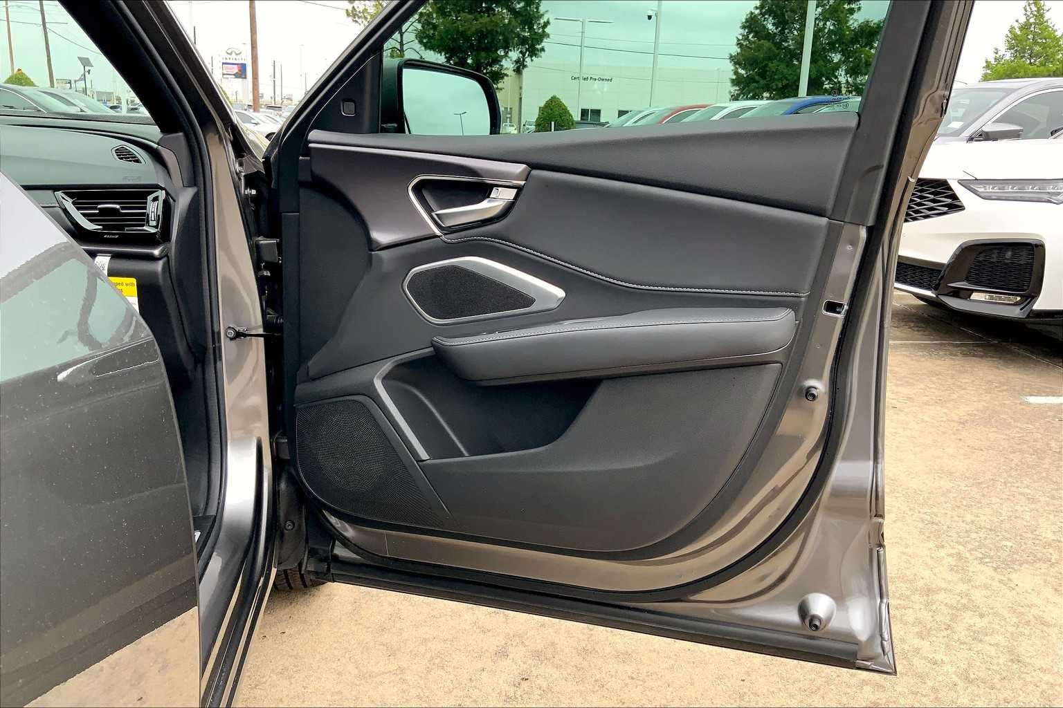 2025 Acura RDX photo 18