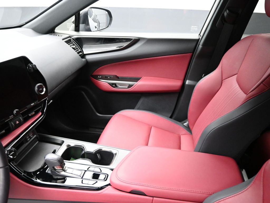 2022 Lexus NX 350 photo 12
