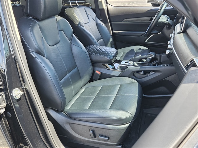 2022 Kia Telluride EX photo 16