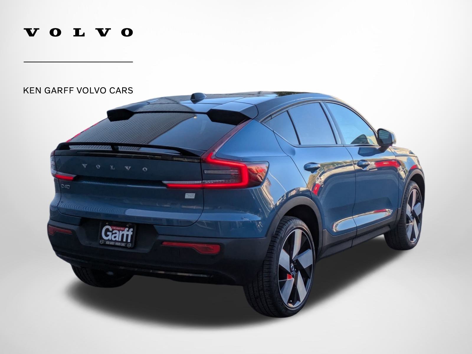 2022 Volvo C40 Recharge Ultimate photo 3