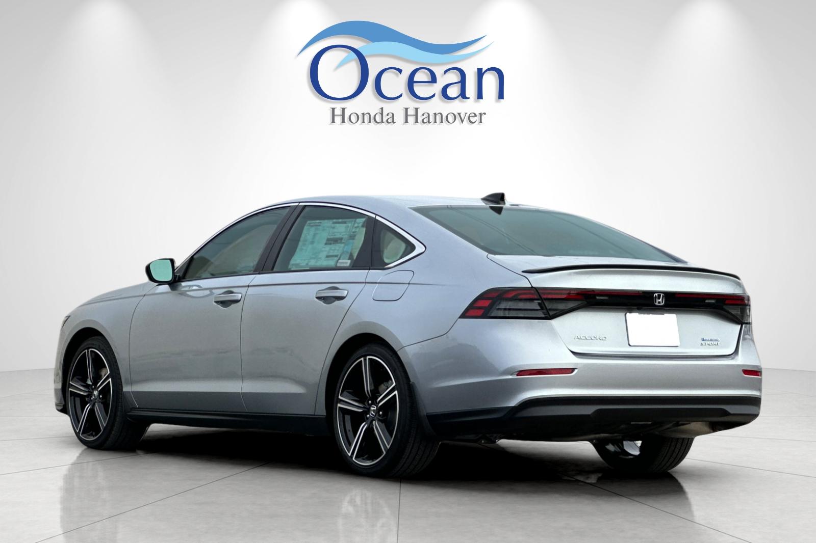 2025 Honda Accord Hybrid Sport photo 3