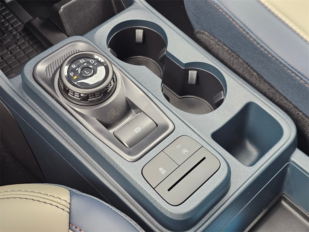 2025 Ford Maverick Lariat photo 31
