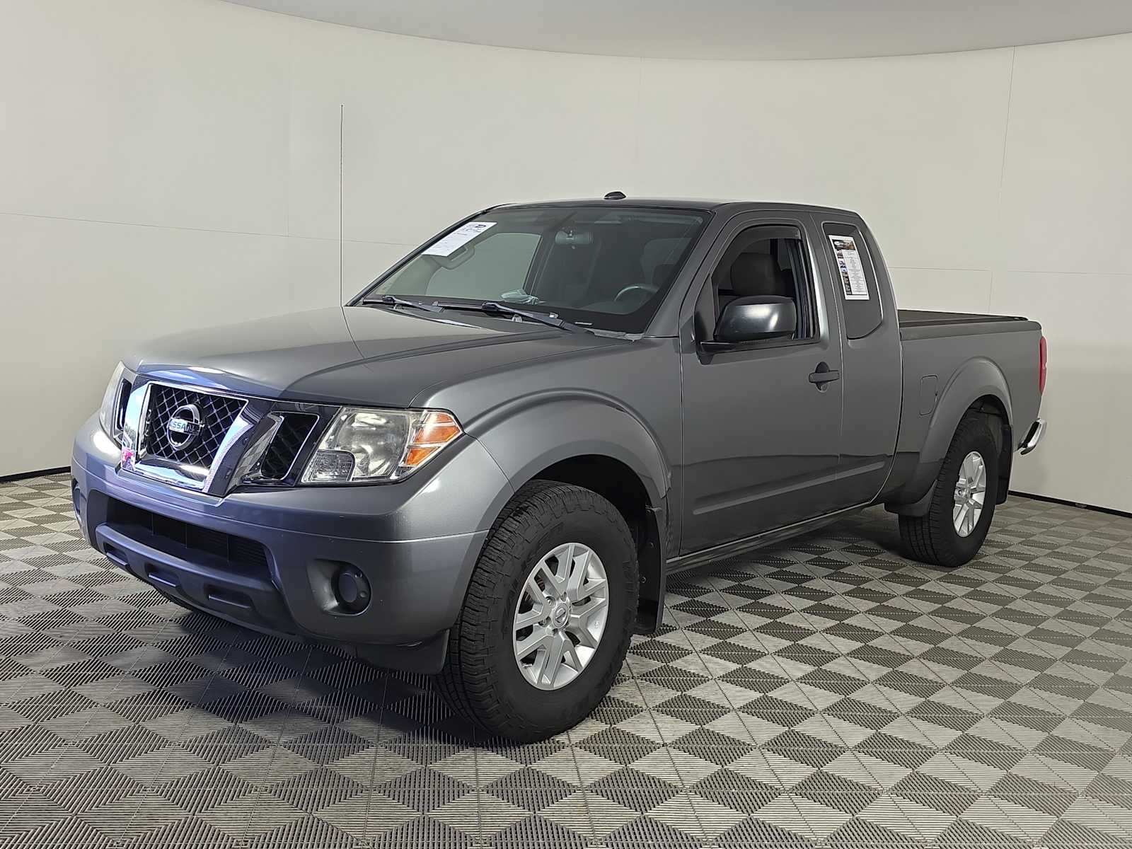2018 Nissan Frontier SV photo 3