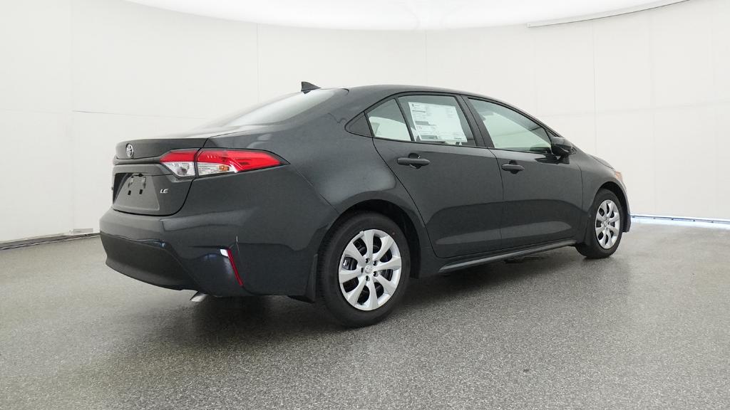 2025 Toyota Corolla LE photo 18