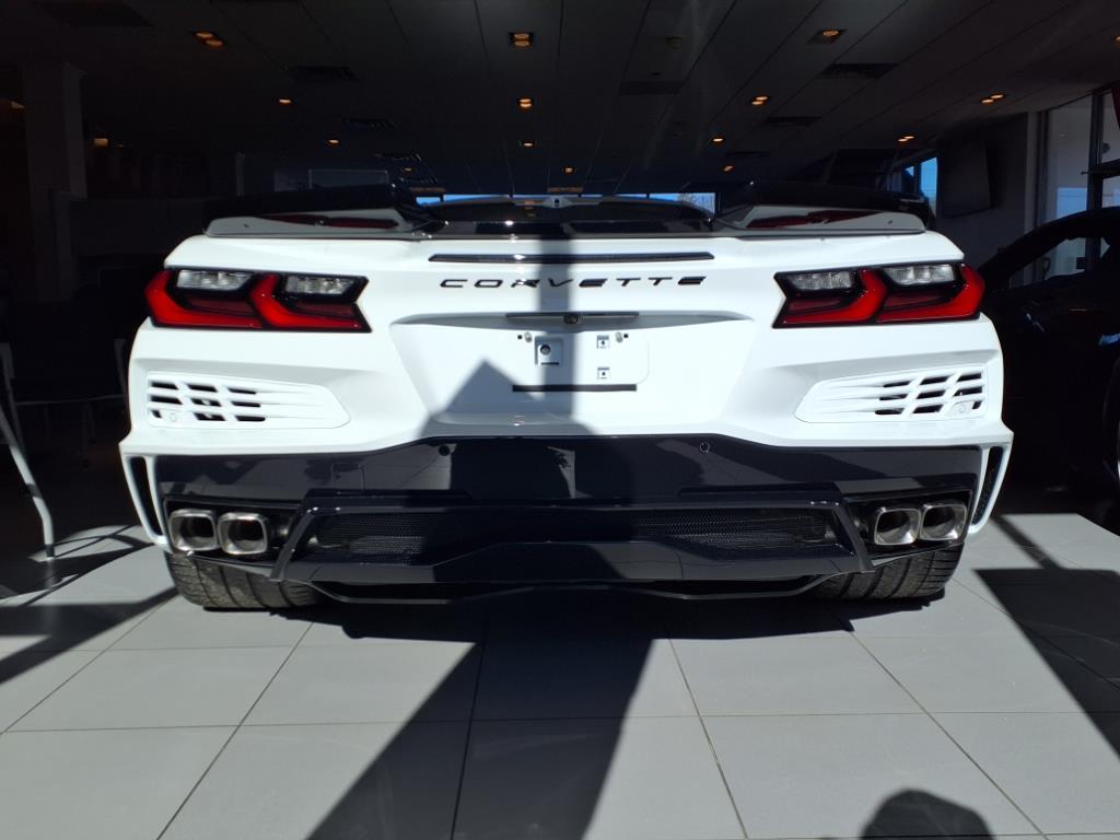 2025 Chevrolet Corvette E-Ray 3LZ photo 7