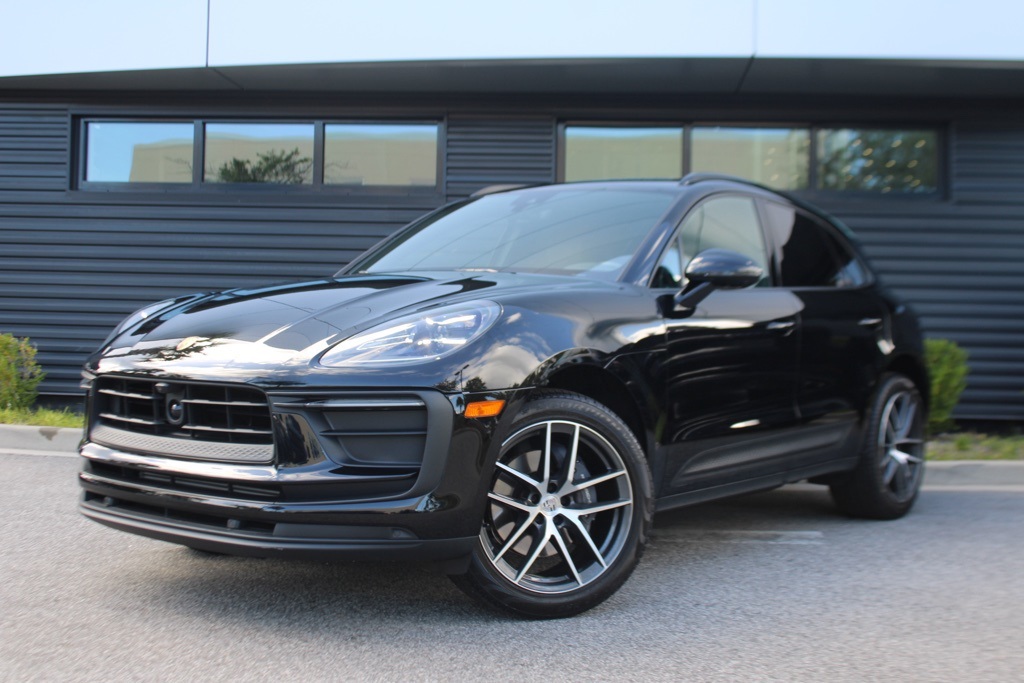 2025 Porsche Macan