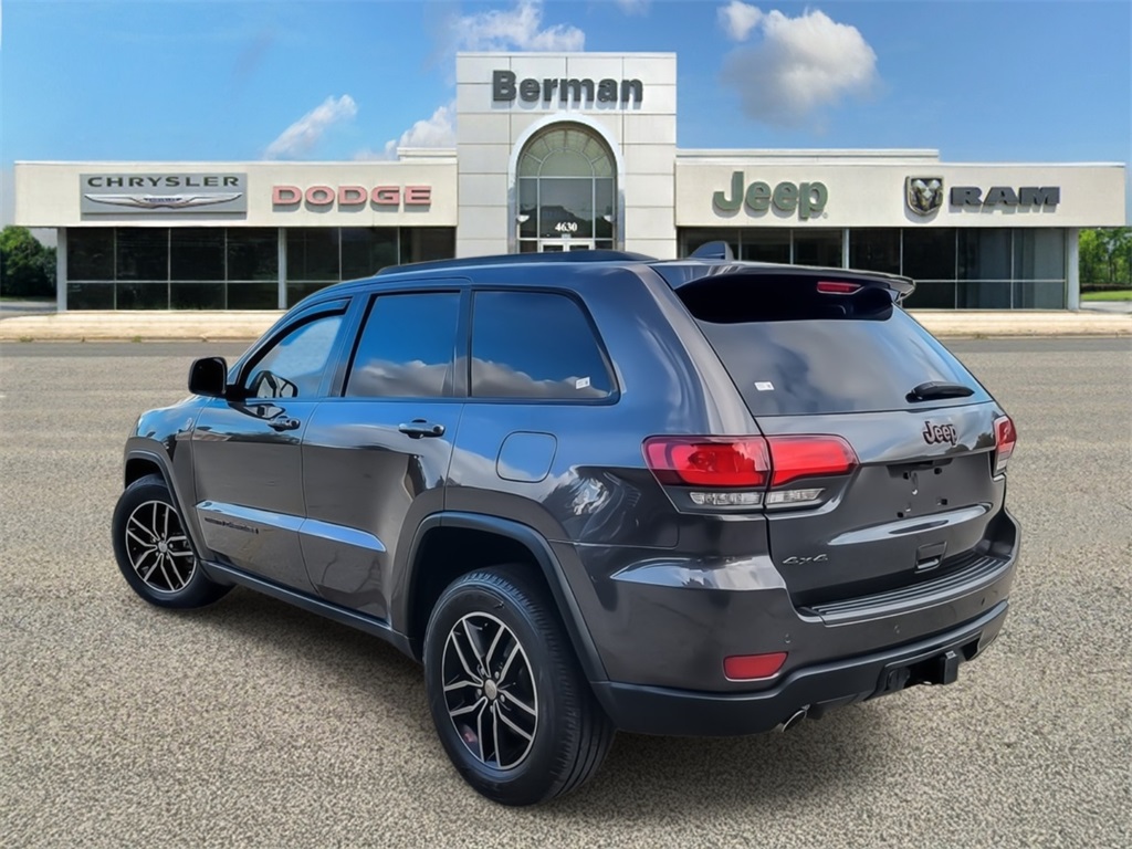 2018 Jeep Grand Cherokee Trailhawk photo 2