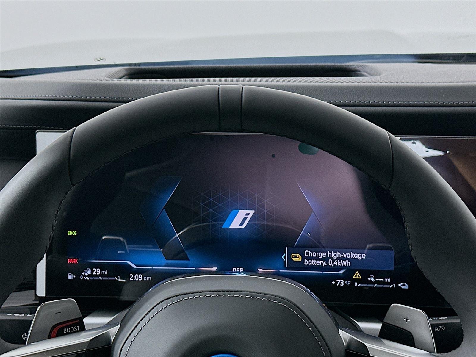 2026 Bmw 750e photo 12