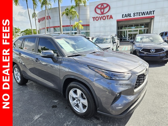 2024 Toyota Highlander LE
