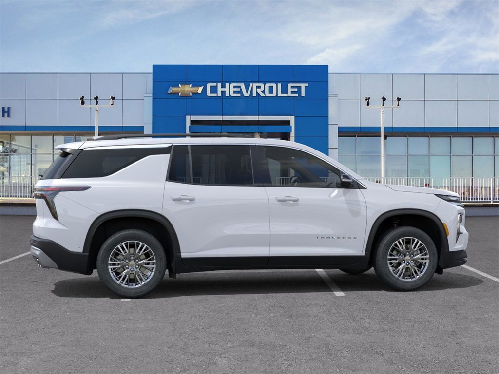 2026 Chevrolet Traverse photo 4