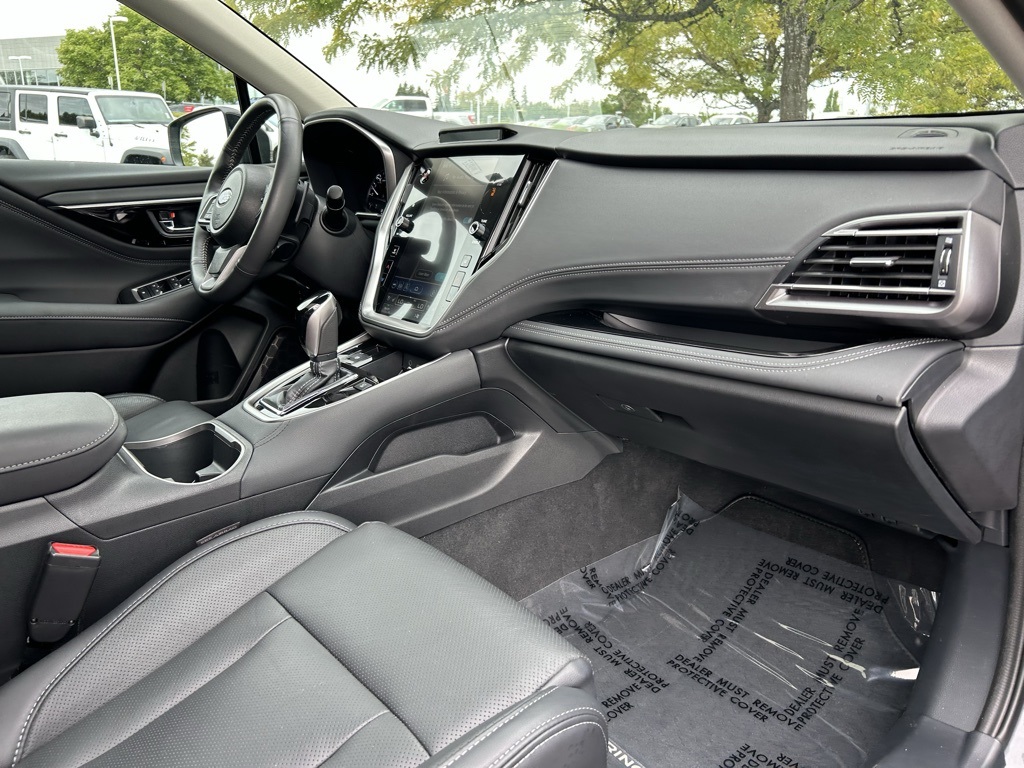 2025 Subaru Outback Touring XT photo 25