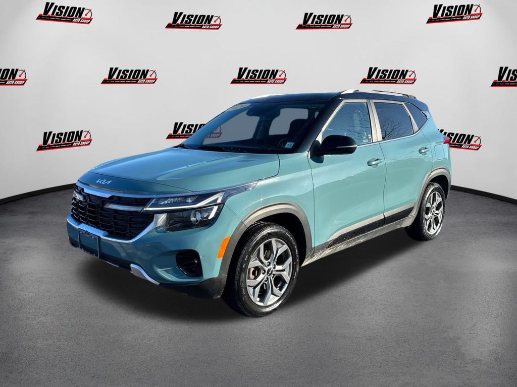 2024 Kia Seltos S's photo