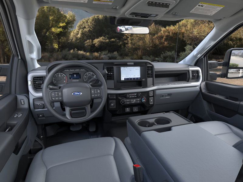 2025 Ford F-350 XL photo 9