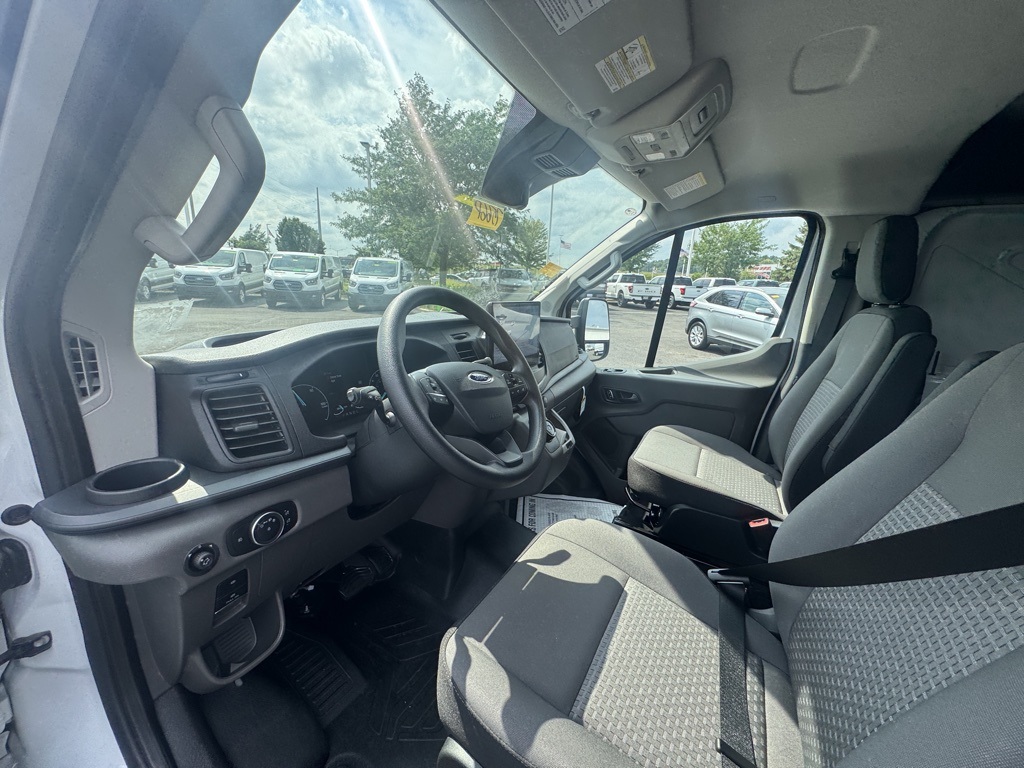 2025 Ford Transit photo 7