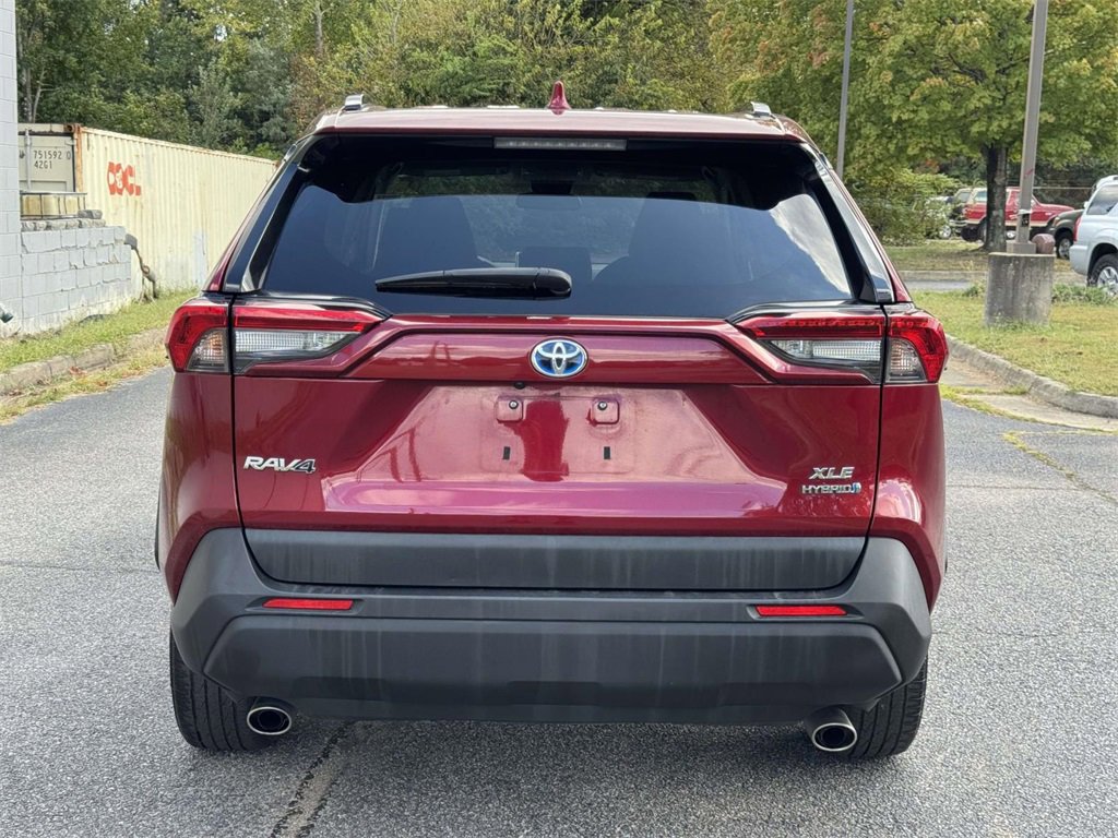 2024 Toyota RAV4 Hybrid XLE photo 7