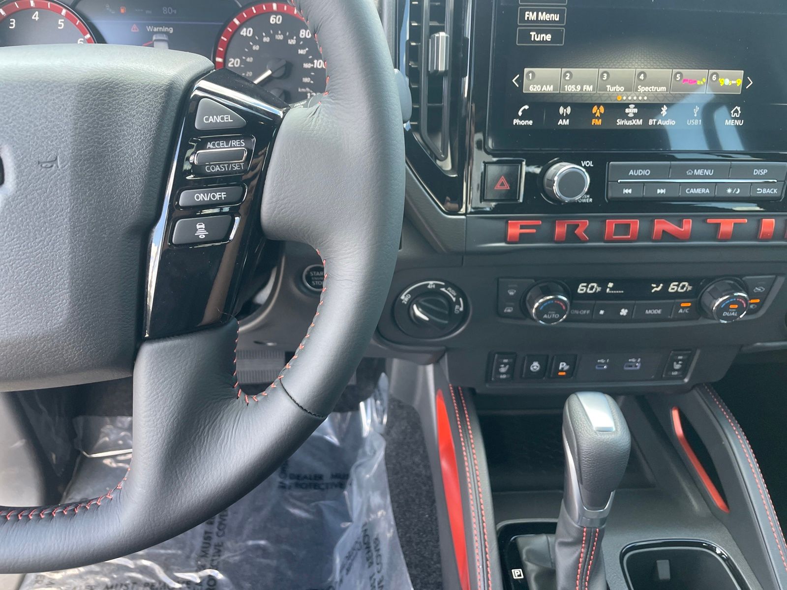 2025 Nissan Frontier PRO-4X photo 12