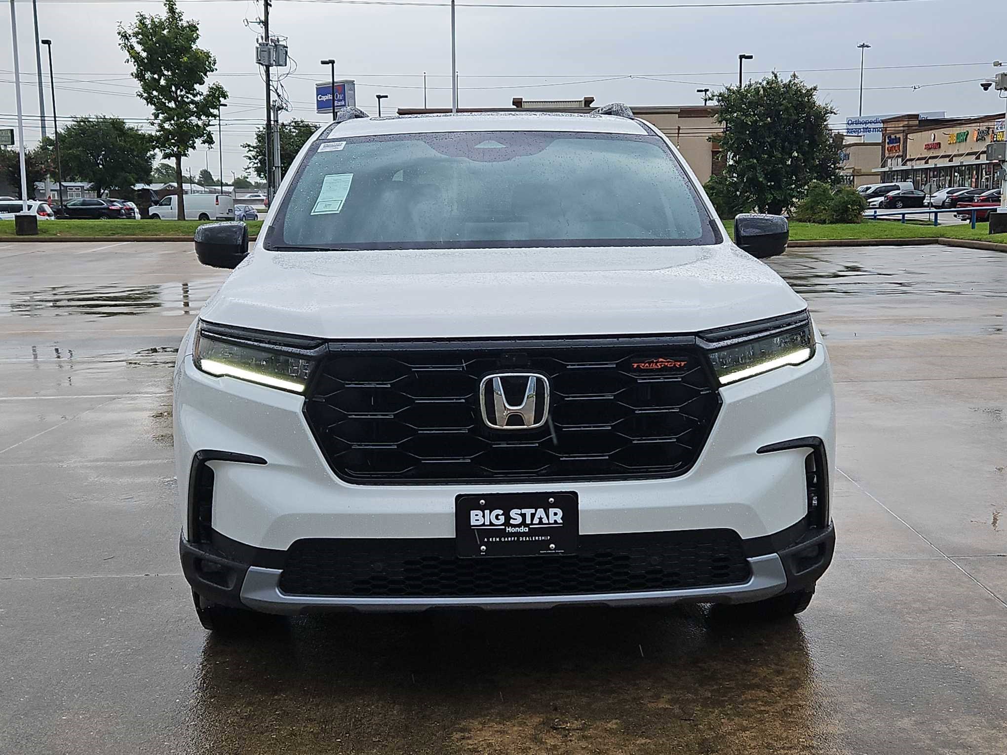 2025 Honda Pilot TrailSport photo 7