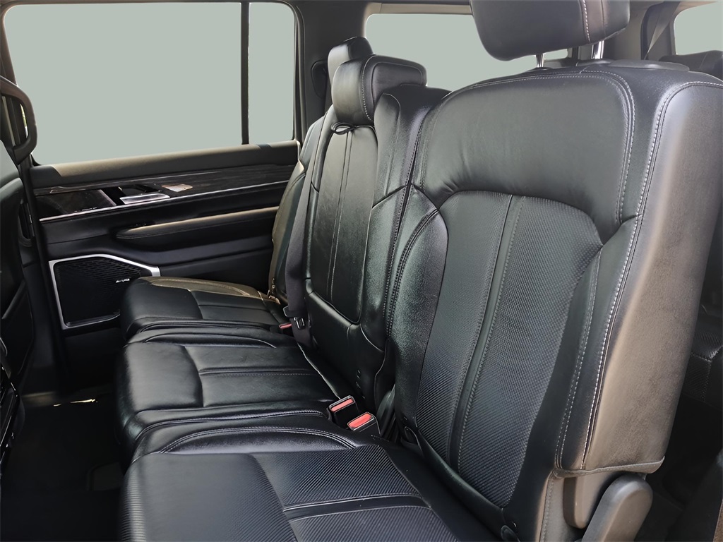2022 Jeep Wagoneer Series II photo 23