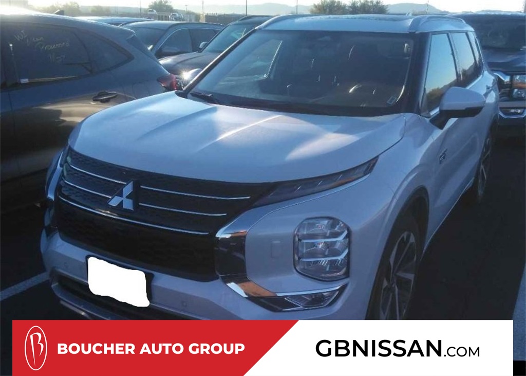 2024 Mitsubishi Outlander Plug-in Hybrid SEL's photo