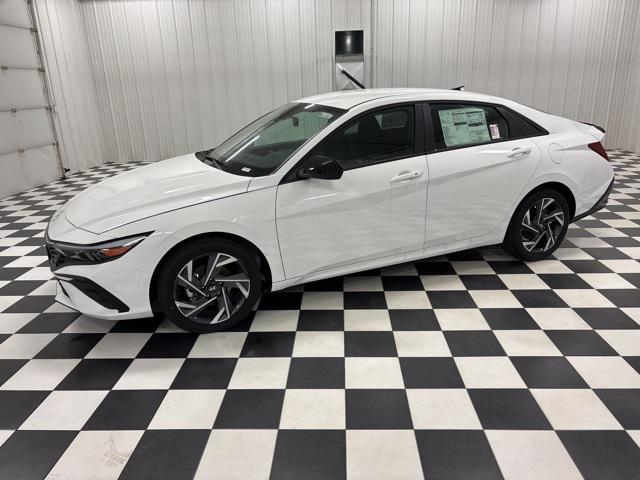 2025 Hyundai Elantra Blue's photo