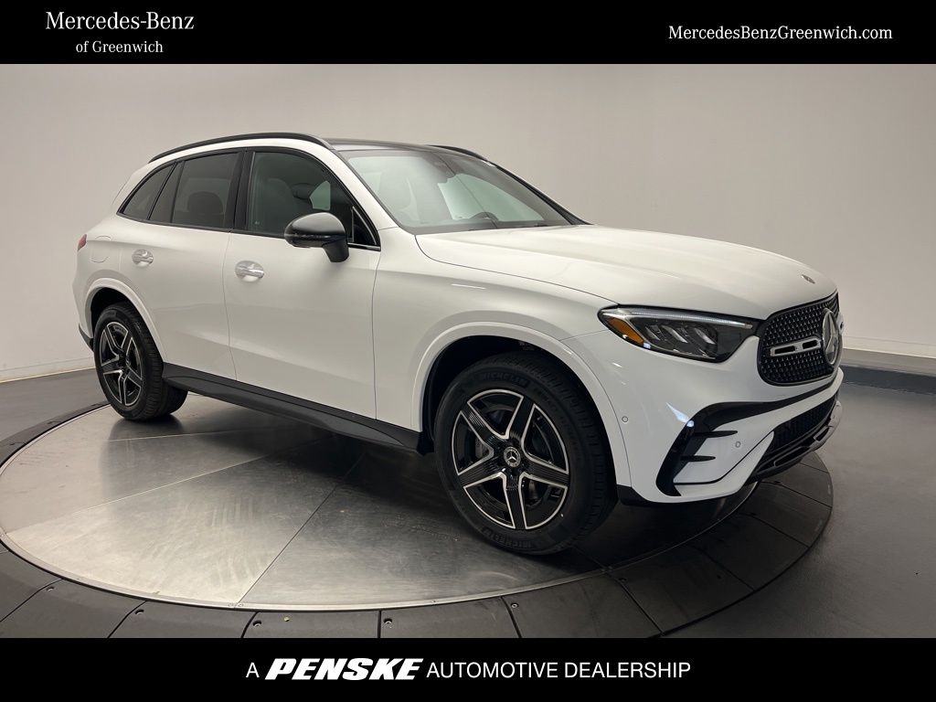 2026 Mercedes-Benz GLC Base's photo
