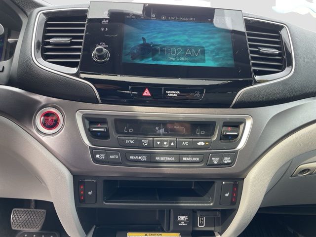 2021 Honda Pilot Special Edition photo 11