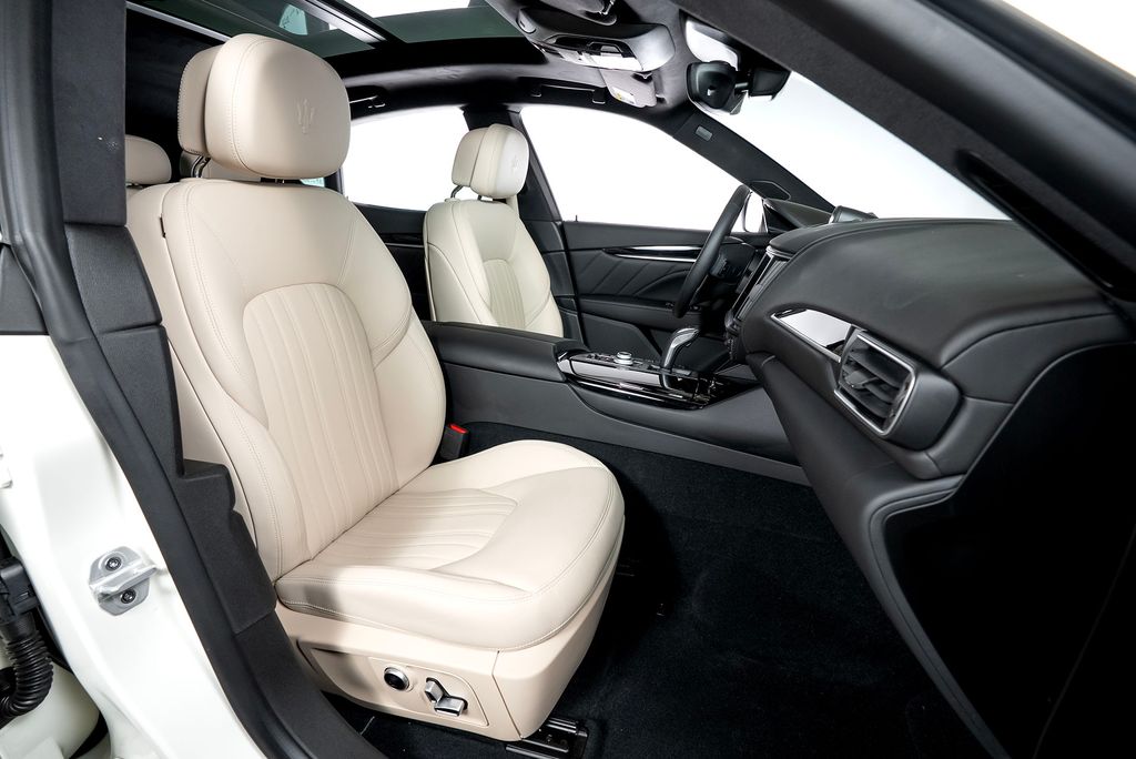 2022 Maserati Levante GT photo 47