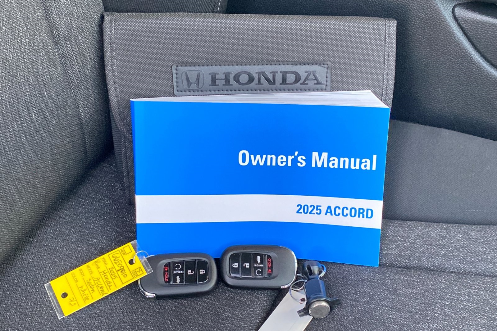 2025 Honda Accord LX photo 31