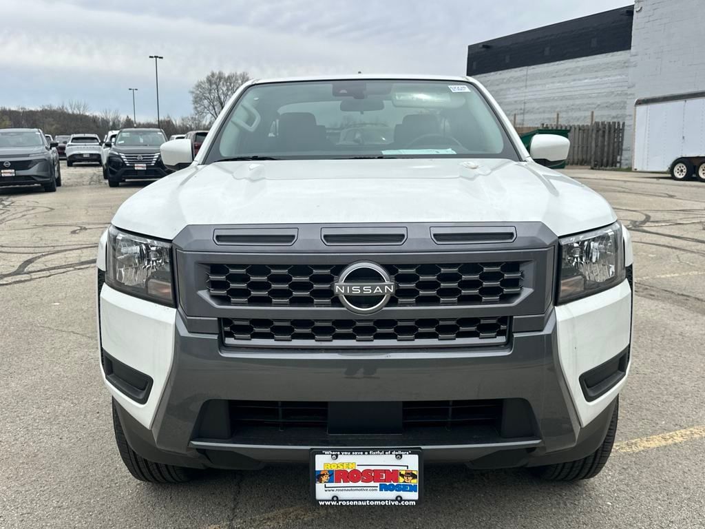 2025 Nissan Frontier SV photo 8