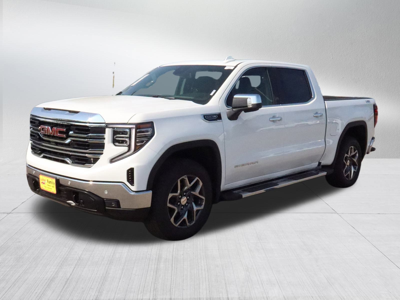 2026 Gmc Sierra 1500 SLT photo 3