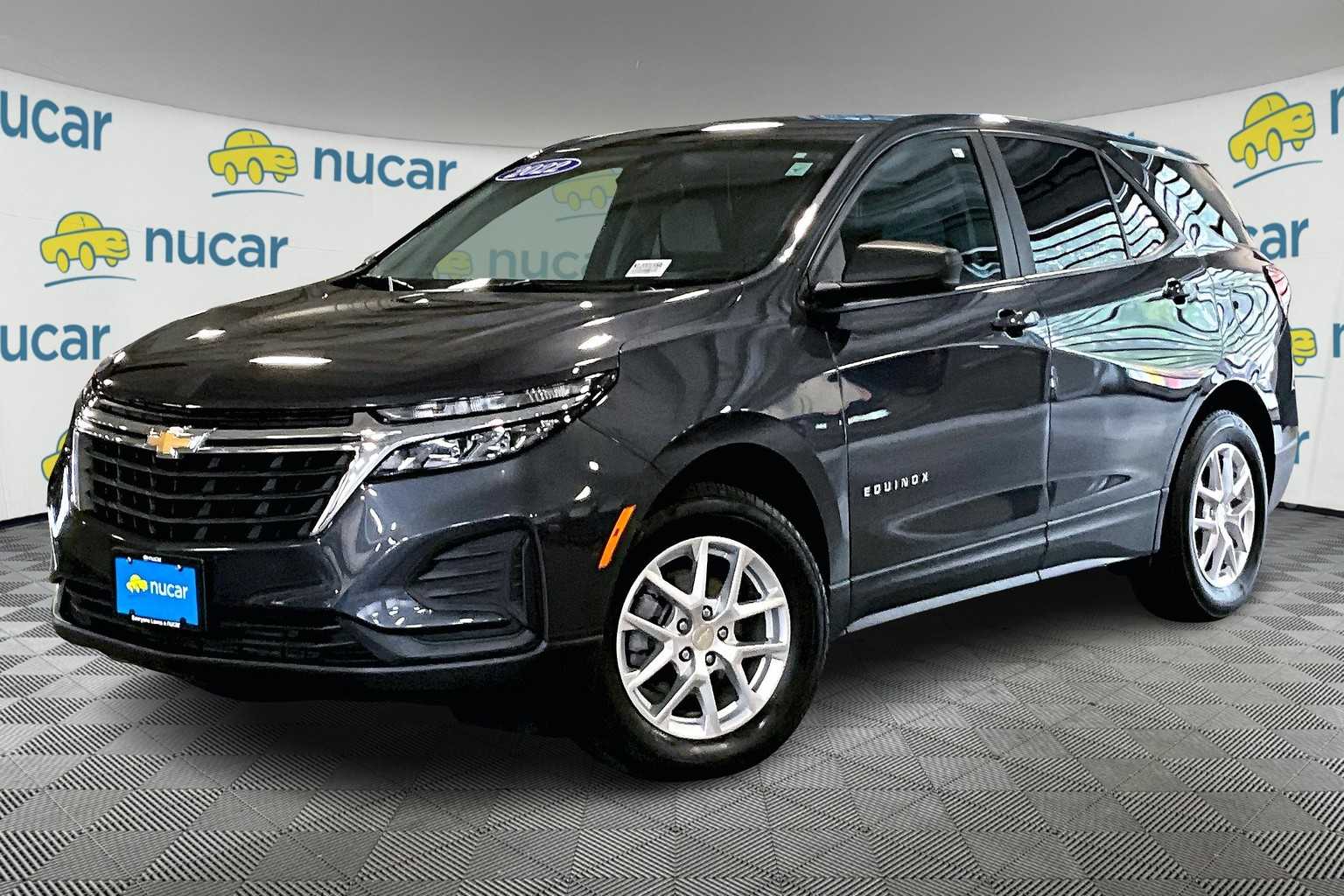 2022 Chevrolet Equinox LS photo 3