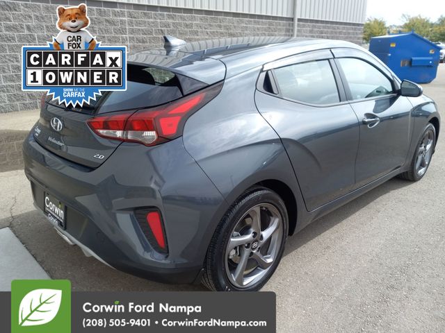 2020 Hyundai Veloster 2.0L Premium photo 3
