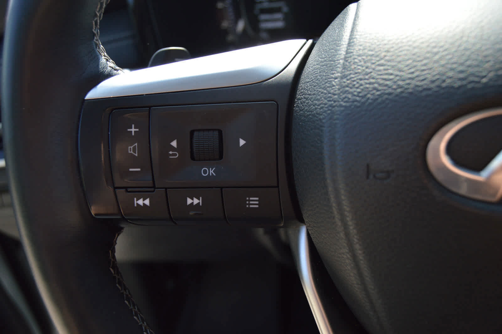 2022 Infiniti QX60 Sensory photo 17