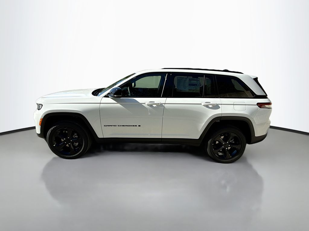 2025 Jeep Grand Cherokee Altitude X photo 4