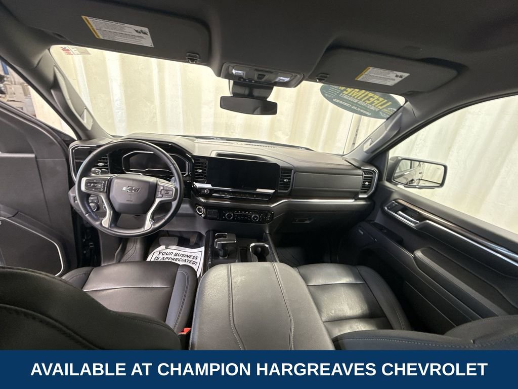 2023 Chevrolet Silverado 1500 RST photo 19