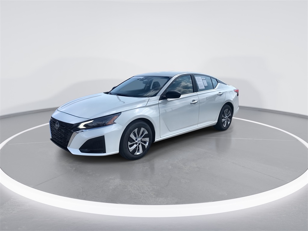 2025 Nissan Altima 2.5 S photo 4